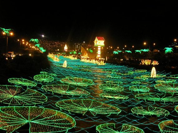 Feria de luces Medellin Maduro Travel Curacao