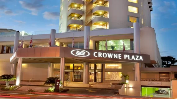 Crowne-Plaza-Santo-Domingo-Exterior