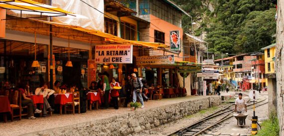 aguas-calientes-peru-1