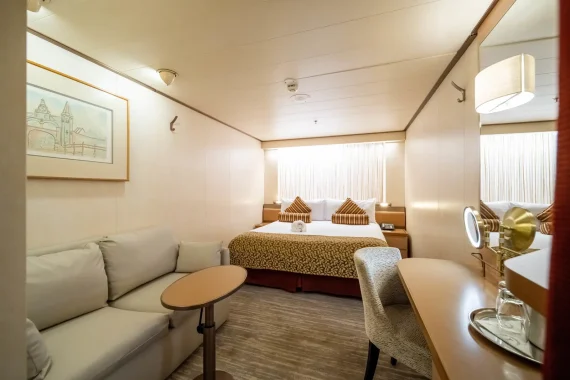 Interior Cabin  - Maduro Travel