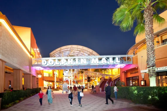 DolphinMall_1800x1200.jpg